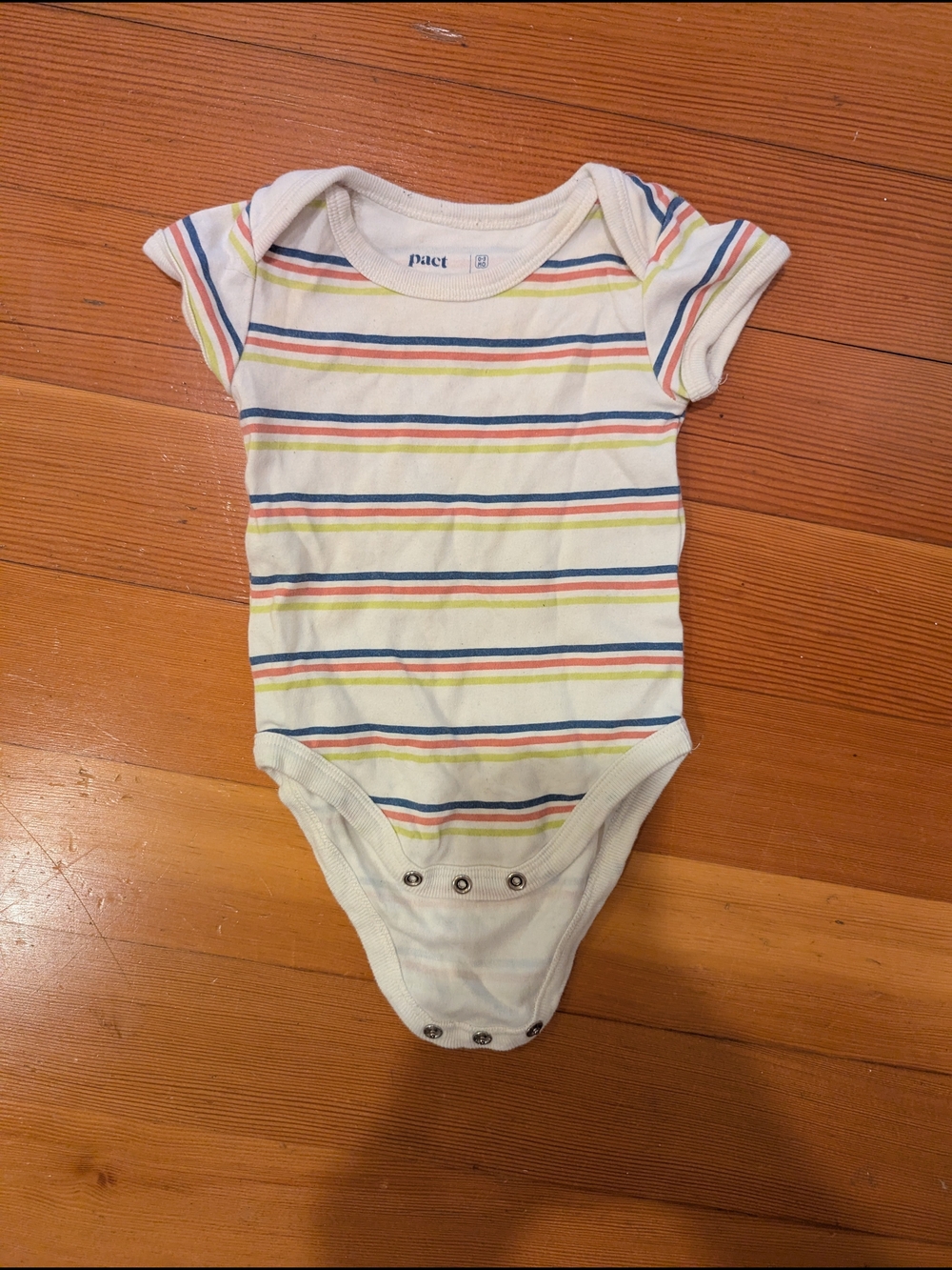 Pact Organic Cream Striped Short-Sleeve One-Piece onesie bodysuit 0-3 mo EUC